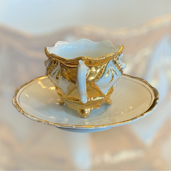 Vintage demitasse footed cup and saucer white and gold China MINT condition - Picture 4 of 7